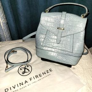 Italian Leather Purse, Like New, Divina Firenze